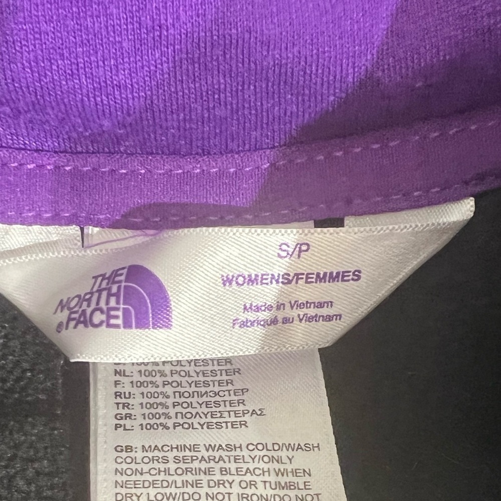 North Face Hoodie - Picture 3 of 5